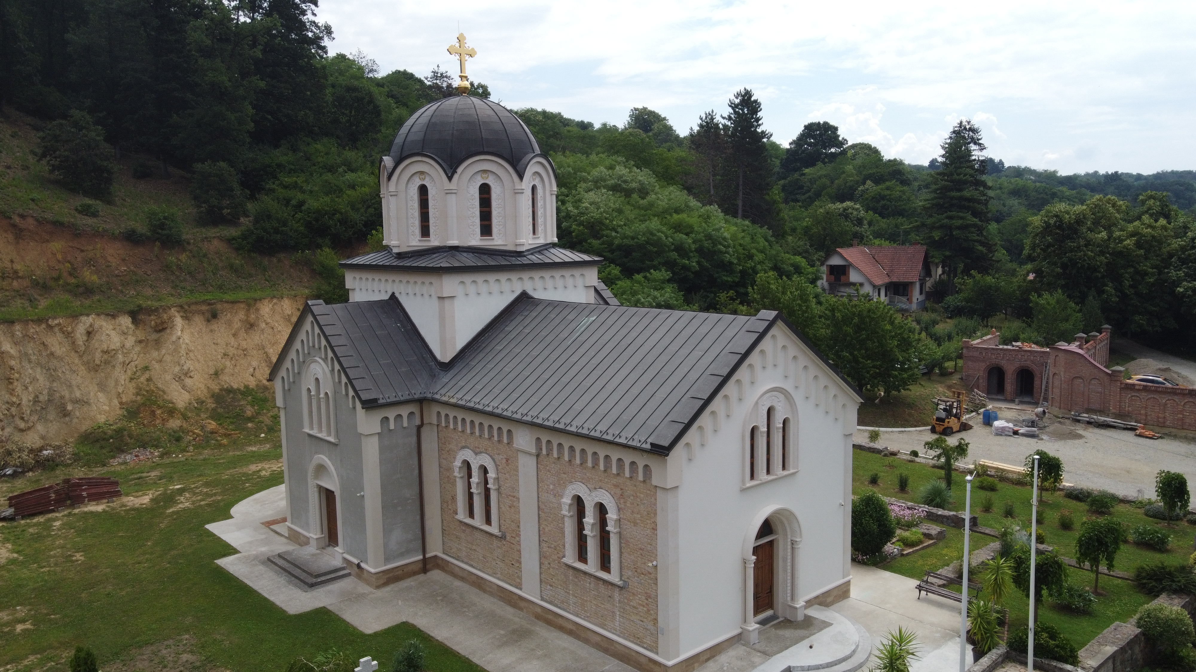 Manastir Bešenovo